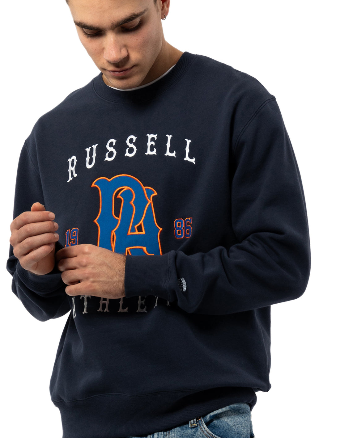 Pánské Svetr S Výstřihem Do Posádky Russell Athletic Midfielder Tmavě Blankyt | DTL-695184